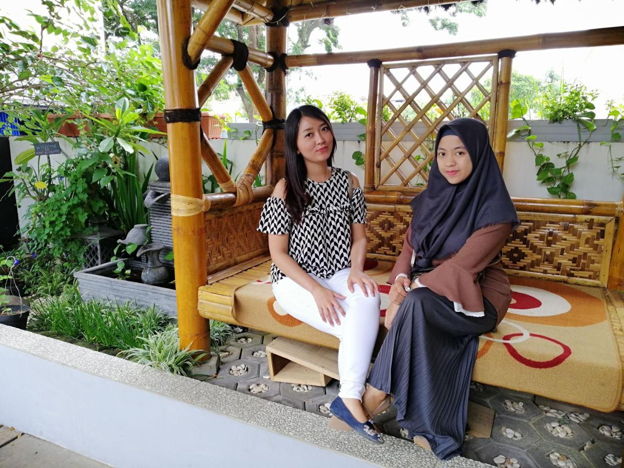 Inni Homestay Malang Eksteriør billede